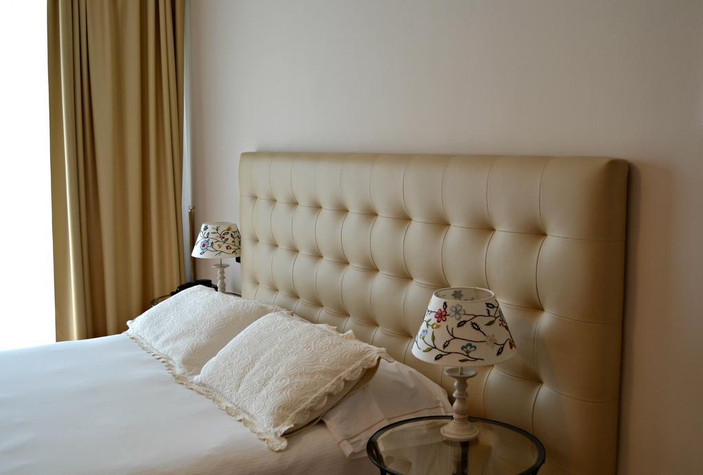 Il Sogno Apartments Desenzano del Garda Værelse billede