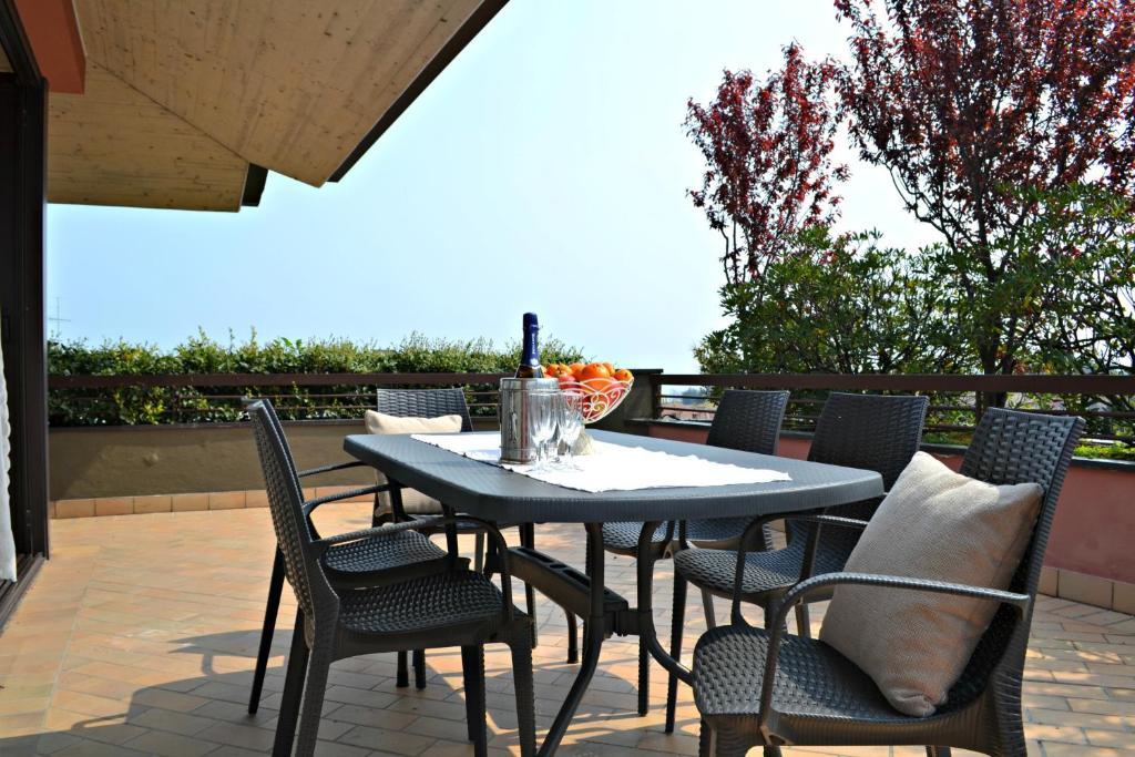 Il Sogno Apartments Desenzano del Garda Værelse billede